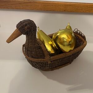 Wicker Bird Basket with Gold Fruit